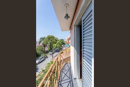 Casa à venda com 185m², 3 quartos e 5 vagas Casa à venda com 185m², 3 quartos e 5 vagasVaranda quarto