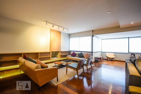 Sala de apartamento para alugar com 3 quartos, 183m² em Real Parque, São Paulo