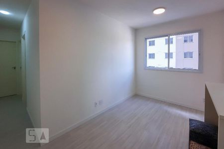 Sala de apartamento para alugar com 2 quartos, 43m² em Piraporinha, Diadema