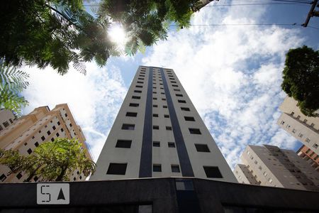 Apartamento à venda com 40m², 1 quarto e 1 vagaFachada