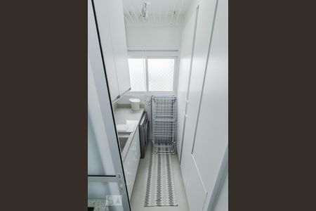 Apartamento à venda com 83m², 2 quartos e 2 vagasLavanderia