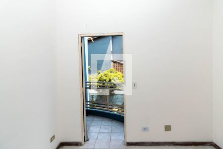 Quarto 1 de casa de condomínio para alugar com 2 quartos, 80m² em Vila Araguaia, São Paulo