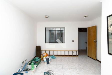 Sala de casa de condomínio para alugar com 2 quartos, 80m² em Vila Araguaia, São Paulo