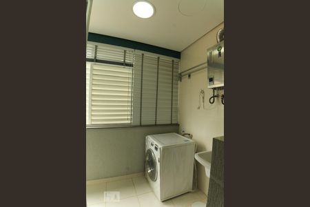 Apartamento para alugar com 93m², 3 quartos e 2 vagas Apartamento para alugar com 93m², 3 quartos e 2 vagasÁrea de serviço