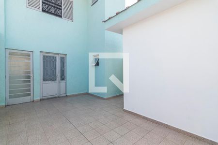 Casa para alugar com 204m², 3 quartos e 4 vagasQuintal