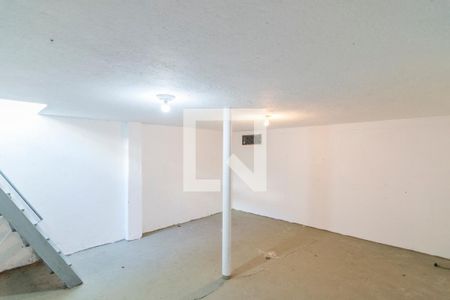 Casa para alugar com 204m², 3 quartos e 4 vagasPorão Edícula