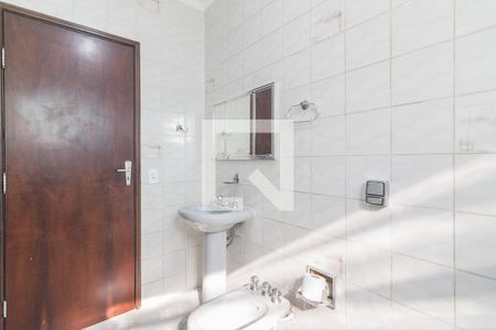 Casa para alugar com 204m², 3 quartos e 4 vagasBanheiro da Suite