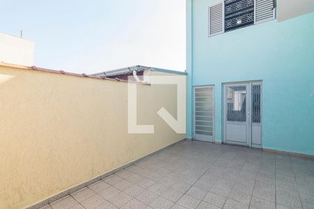 Casa para alugar com 204m², 3 quartos e 4 vagasQuintal