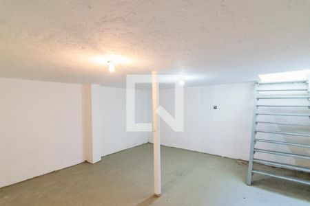 Casa para alugar com 204m², 3 quartos e 4 vagasPorão Edícula