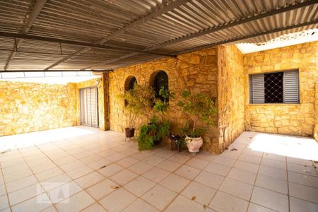 Casa à venda com 160m², 3 quartos e sem vagaGaragem