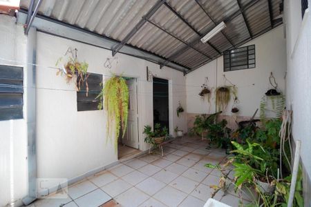 Casa à venda com 160m², 3 quartos e sem vagaQuintal