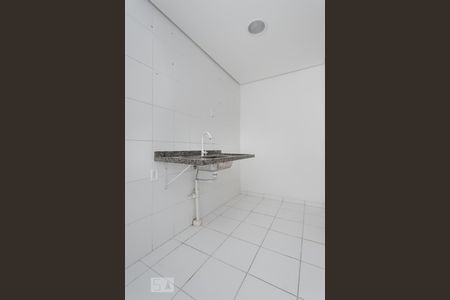 Cozinha de apartamento à venda com 2 quartos, 48m² em Jardim Itu, Porto Alegre