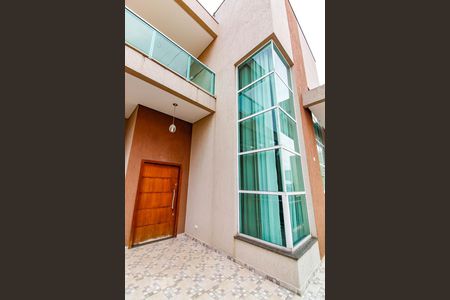 Casa à venda com 316m², 3 quartos e 6 vagasFachada