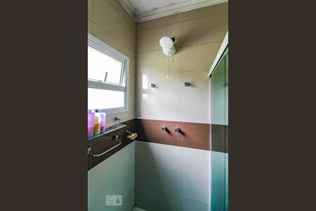 Casa à venda com 316m², 3 quartos e 6 vagasBanheiro Social