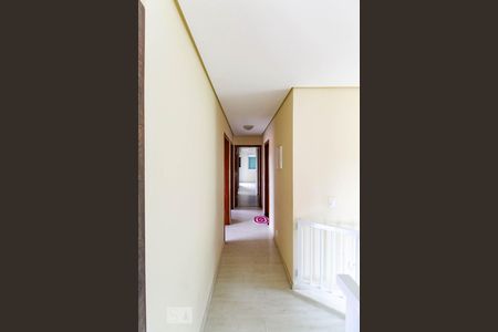 Casa à venda com 316m², 3 quartos e 6 vagasCorredor