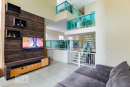 Sala de casa para alugar com 3 quartos, 316m² em Jardim Vila Galvao, Guarulhos