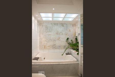 Casa à venda com 395m², 4 quartos e 8 vagas