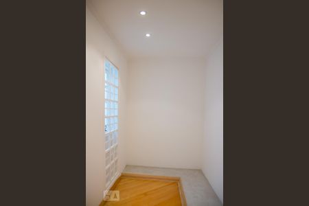 Casa à venda com 395m², 4 quartos e 8 vagas Casa à venda com 395m², 4 quartos e 8 vagasCloset do quarto 1