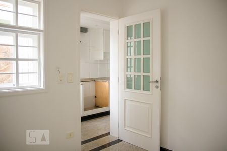 Casa à venda com 395m², 4 quartos e 8 vagas Casa à venda com 395m², 4 quartos e 8 vagasSala de Jantar
