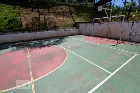 Apartamento para alugar com 50m², 2 quartos e 1 vaga Apartamento para alugar com 50m², 2 quartos e 1 vagaÁrea comum - Quadra esportiva