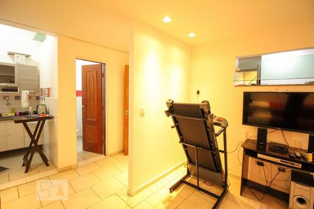 Casa à venda com 400m², 5 quartos e 4 vagas Casa à venda com 400m², 5 quartos e 4 vagasSala 3