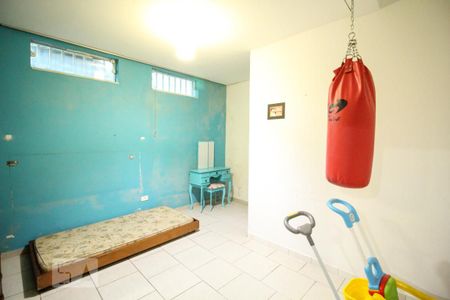 Casa à venda com 400m², 5 quartos e 4 vagas Casa à venda com 400m², 5 quartos e 4 vagasQuarto 4