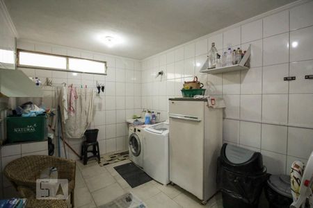 Casa à venda com 400m², 5 quartos e 4 vagas Casa à venda com 400m², 5 quartos e 4 vagasÁrea de Serviço