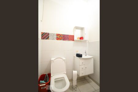 Casa à venda com 400m², 5 quartos e 4 vagas Casa à venda com 400m², 5 quartos e 4 vagasLavabo