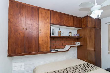 Apartamento à venda com 56m², 2 quartos e 1 vagaQuarto 1 - Armários