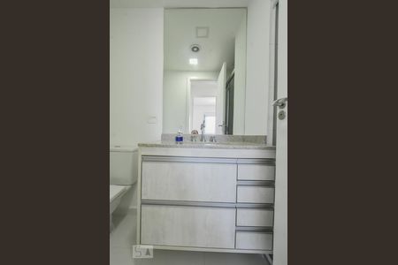 Apartamento à venda com 70m², 2 quartos e 2 vagasBanheiro 02