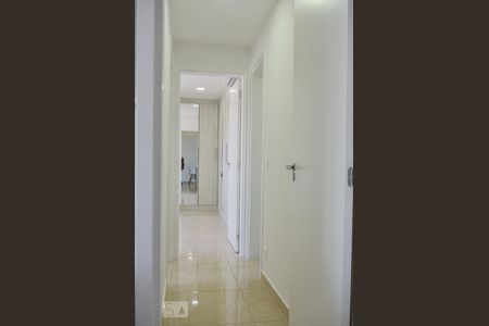 Apartamento à venda com 70m², 2 quartos e 2 vagasCorredor