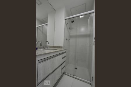 Apartamento à venda com 70m², 2 quartos e 2 vagasBanheiro 02