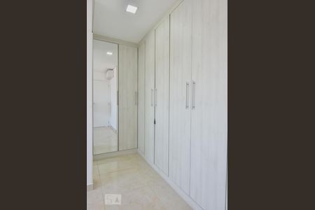 Apartamento à venda com 70m², 2 quartos e 2 vagasSuíte 01