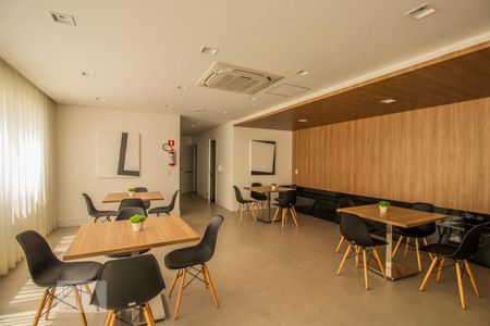 Apartamento para alugar com 37m², 1 quarto e sem vagaÁrea Comum - Salão de Festas