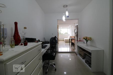 Apartamento à venda com 58m², 2 quartos e 1 vagaCorredor