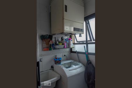 Apartamento à venda com 68m², 3 quartos e 2 vagas Apartamento à venda com 68m², 3 quartos e 2 vagasÁrea de Serviço