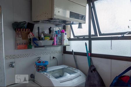 Apartamento à venda com 68m², 3 quartos e 2 vagas Apartamento à venda com 68m², 3 quartos e 2 vagasÁrea de Serviço