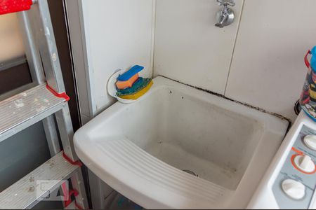 Apartamento à venda com 68m², 3 quartos e 2 vagas Apartamento à venda com 68m², 3 quartos e 2 vagasÁrea de Serviço