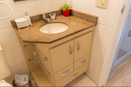 Apartamento à venda com 68m², 3 quartos e 2 vagas Apartamento à venda com 68m², 3 quartos e 2 vagasBanheiro