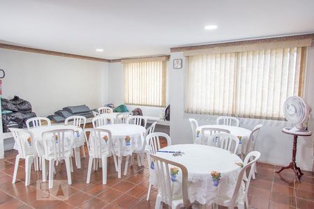 Apartamento para alugar com 45m², 1 quarto e 1 vaga Apartamento para alugar com 45m², 1 quarto e 1 vagaÁrea comum - Salão de festas