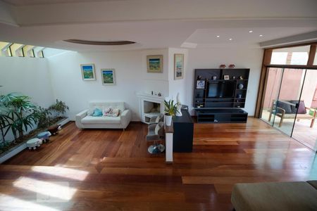 Salas de casa de condomínio à venda com 4 quartos, 500m² em Loteamento Caminhos de São Conrado (sousas), Campinas