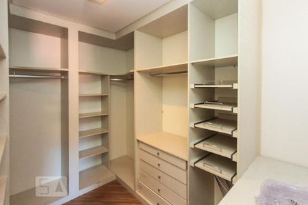 Apartamento para alugar com 50m², 1 quarto e 1 vagaCloset