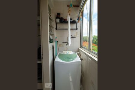 Apartamento à venda com 64m², 1 quarto e sem vagaÁrea de Serviço