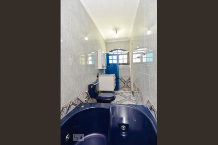 Casa à venda com 311m², 3 quartos e 2 vagasBanheiro da Suíte