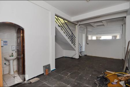 Casa à venda com 311m², 3 quartos e 2 vagasSalão de festas