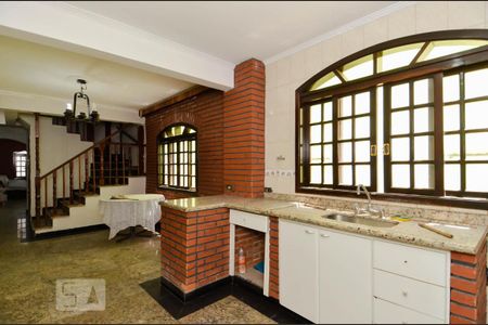 Casa à venda com 311m², 3 quartos e 2 vagasCozinha