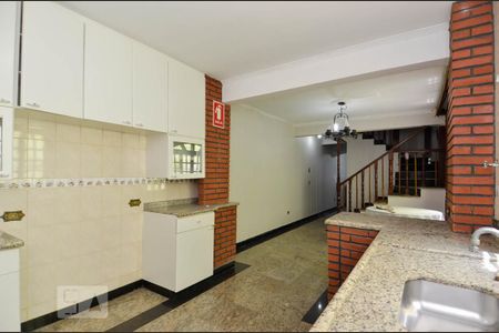 Casa à venda com 311m², 3 quartos e 2 vagasCozinha