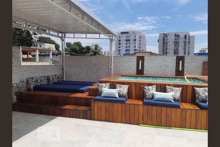 Casa à venda com 242m², 5 quartos e 2 vagas Casa à venda com 242m², 5 quartos e 2 vagasPiscina - Terraço (3º Piso)