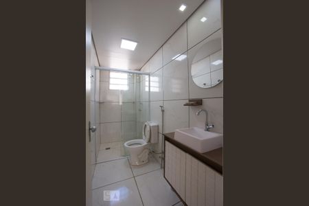 Banheiro social de apartamento para alugar com 2 quartos, 103m² em Presidente Médici, Ribeirão Preto