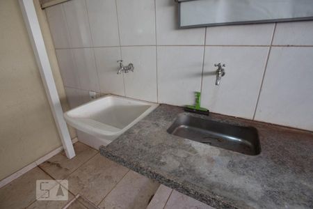 Varanda gormet - pia e tanque de apartamento para alugar com 2 quartos, 103m² em Presidente Médici, Ribeirão Preto